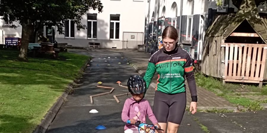 image - Stage Eté 5 - 3 à 6 ans - Initiation vélo et dessin