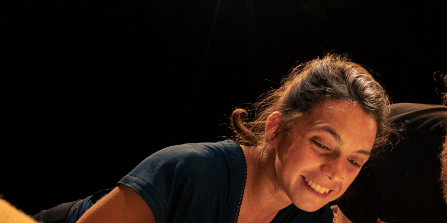 image - Place aux Artistes CSE - Semilla de la Cie Tea tree