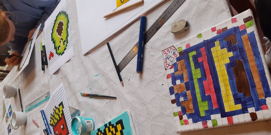 image - Ateliers à 4 mains - Pixel art