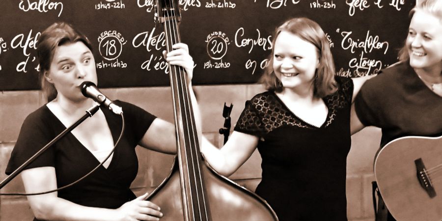 image - Les Yeux Bleus